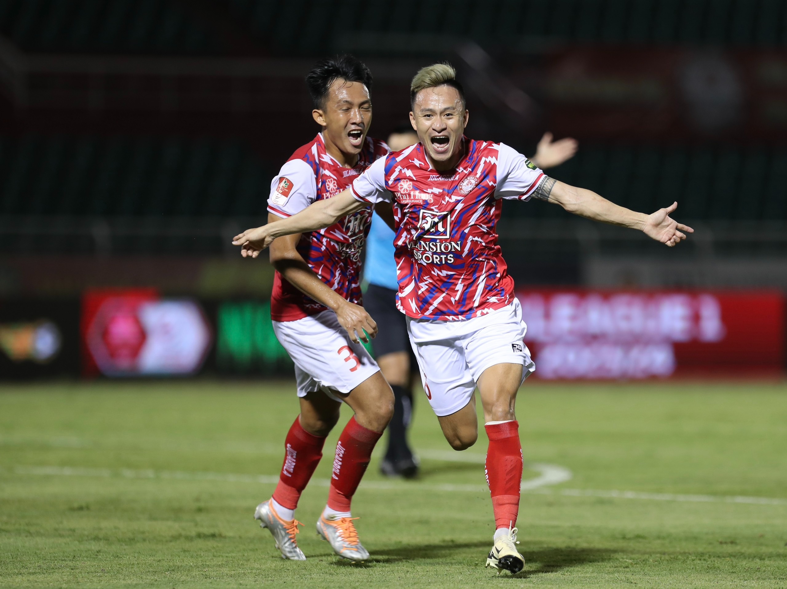 Nhận định soi kèo TP Hồ Chí Minh vs CA Hà Nội lúc 19h15 ngày 16/11/2024 nhan-dinh-soi-keo-tp-ho-chi-minh-vs-ca-ha-noi-luc-19h15-ngay-16-11-2024-1